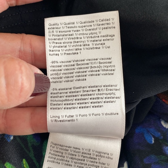 ESCADA DRESS - Picture 11 of 15